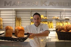 Emmanuel Ribeirinha, chef pastelero de Maison Kayser, en Bogotá.