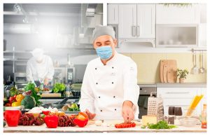 Cocineros en casa tiene un exigente protocolo biosanitario para garantizar la seguridad de cocineros y clientes. Foto: Archivo particular.