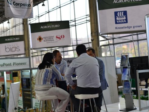 Expo Agrofuturo es el espacio ideal para el sector agrario, donde los se unen los eslabones de la cadena productiva con sus aliados estratégicos, distribuidores y representantes para sus productos y servicios.